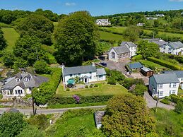 Charming Holiday Cottage in Wirthypool, No Deposit