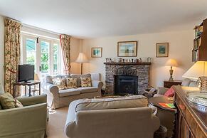 Charming Holiday Cottage in Wirthypool, No Deposit