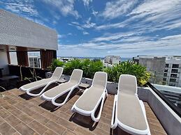 Super Cute Flat on 5th Ave in PdC Steps From Beach