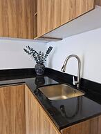 Super Cute Flat on 5th Ave in PdC Steps From Beach