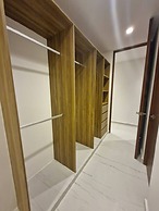 Super Cute Flat on 5th Ave in PdC Steps From Beach