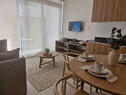 Super Cute Flat on 5th Ave in PdC Steps From Beach