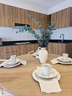 Super Cute Flat on 5th Ave in PdC Steps From Beach