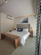 Super Cute Flat on 5th Ave in PdC Steps From Beach