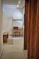 Super Cute Flat on 5th Ave in PdC Steps From Beach