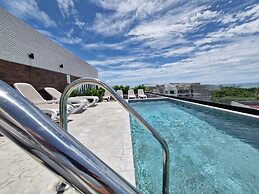 Super Cute Flat on 5th Ave in PdC Steps From Beach