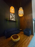 Super Cute Flat on 5th Ave in PdC Steps From Beach