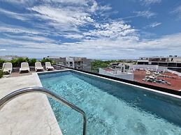 Super Cute Flat on 5th Ave in PdC Steps From Beach