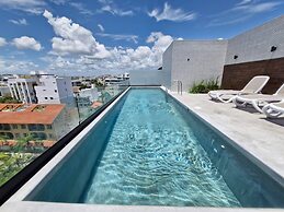 Super Cute Flat on 5th Ave in PdC Steps From Beach