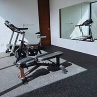 Super Cute Flat on 5th Ave in PdC Steps From Beach