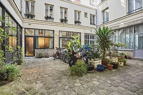 Superb AC Apartment Center of Paris