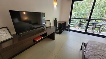 Very Good Vibes Apartmen in Pdc, Steps From Beach