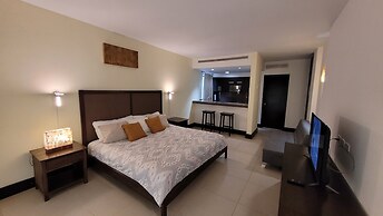 Very Good Vibes Apartmen in Pdc, Steps From Beach