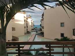 Very Good Vibes Apartmen in Pdc, Steps From Beach