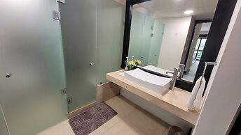 Very Good Vibes Apartmen in Pdc, Steps From Beach