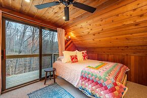 Heart Soul Log Cabin Sanctuary w Walking Trails