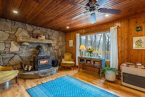 Heart Soul Log Cabin Sanctuary w Walking Trails