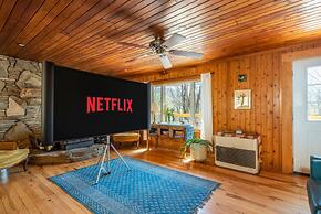 Heart Soul Log Cabin Sanctuary w Walking Trails