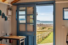 Lodge in Cornwall With Widemouth Bay Views