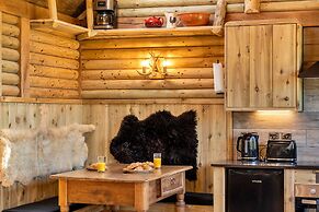 Lodge in Cornwall With Widemouth Bay Views