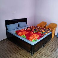 Aditya Guest House And Restaurant