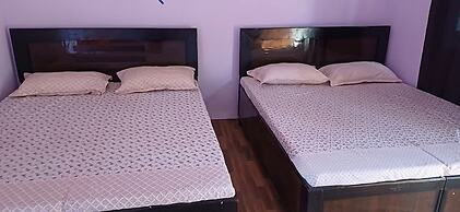 Aditya Guest House And Restaurant