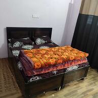 Aditya Guest House And Restaurant