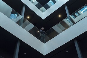 Hotel Chi