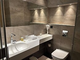 Hotel Chi