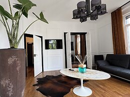 HLH - Luxus Familiensuite mit Terrasse