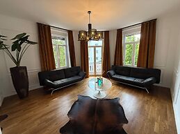 HLH - Luxus Familiensuite mit Terrasse