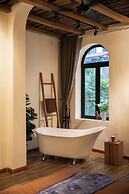 Amazing French VILLA Hoan Kiem Lake