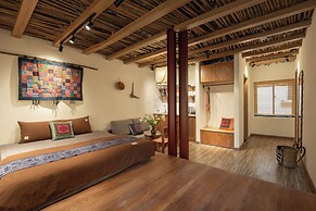 Amazing French VILLA Hoan Kiem Lake