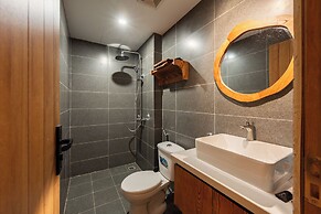 Amazing French VILLA Hoan Kiem Lake