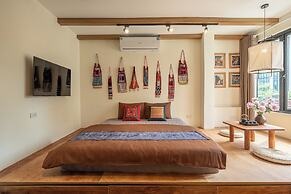 Amazing French VILLA Hoan Kiem Lake