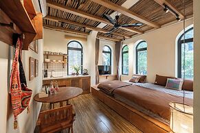 Amazing French VILLA Hoan Kiem Lake