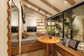 Amazing French VILLA Hoan Kiem Lake