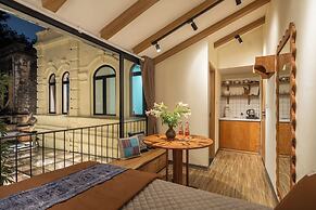 Amazing French VILLA Hoan Kiem Lake