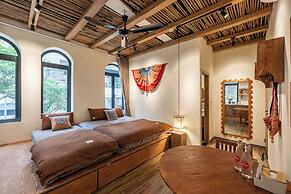 Amazing French VILLA Hoan Kiem Lake