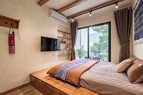 Amazing French VILLA Hoan Kiem Lake