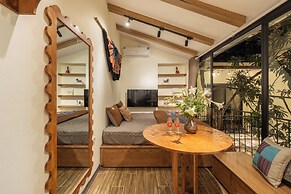 Amazing French VILLA Hoan Kiem Lake