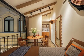 Amazing French VILLA Hoan Kiem Lake