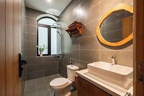 Amazing French VILLA Hoan Kiem Lake