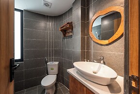 Amazing French VILLA Hoan Kiem Lake