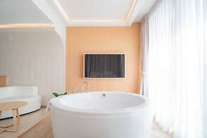 G9 Hotel Kanchanaburi
