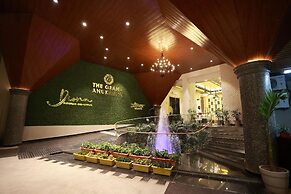 Skyline luxury in pink city