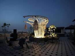 Skyline luxury in pink city