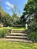 Charming Farm Cottage, Relax & Recharge