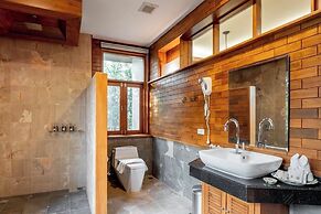 Vanasin Residence