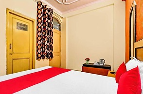 Hotel Raj Dx